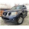 Image 1 : PARKSVILLE - 2010 NISSAN PATHFINDER BLUE 232474 KMS - 612101-3