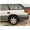 Image 29 : PARKSVILLE - 1997 SUBARU LEGACY WHITE 268900 KMS - 601279-2