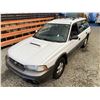 Image 4 : PARKSVILLE - 1997 SUBARU LEGACY WHITE 268900 KMS - 601279-2