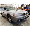 Image 8 : PARKSVILLE - 1997 SUBARU LEGACY WHITE 268900 KMS - 601279-2