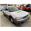 Image 9 : PARKSVILLE - 1997 SUBARU LEGACY WHITE 268900 KMS - 601279-2