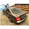 Image 22 : PARKSVILLE - 2003 TOYOTA CAMRY GREY 370809 KMS - 093303-2