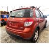 Image 14 : PARKSVILLE - 2010 SUZUKI SX4 ORANGE  129491 KMS - 300182-3