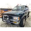 Image 2 : PARKSVILLE - 1995 NISSAN PATHFINDER GREEN 158222 KMS - 049852-3