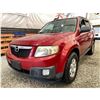 Image 2 : PARKSVILLE - 2010 MAZDA TRIBUTE RED 195330 KMS - M02817-4