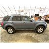 Image 11 : PARKSVILLE - 2011 FORD ESCAPE BLUE 183132 KMS - A83814-2