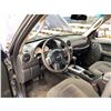 Image 16 : PARKSVILLE - 2004 JEEP LIBERTY BLUE 259270 KMS - 309616-3