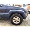 Image 52 : PARKSVILLE - 2004 JEEP LIBERTY BLUE 259270 KMS - 309616-3