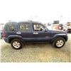 Image 6 : PARKSVILLE - 2004 JEEP LIBERTY BLUE 259270 KMS - 309616-3