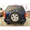 Image 7 : PARKSVILLE - 2004 JEEP LIBERTY BLUE 259270 KMS - 309616-3
