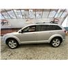 Image 9 : PARKSVILLE - 2009 DODGE JOURNEY SILVER 188843 KMS - 165044-4