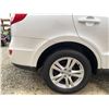 Image 27 : PARKSVILLE - 2012 HYUNDAI SANTA FE WHITE  197040 KMS - 111238-3