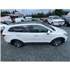 Image 15 : PARKSVILLE - 2013 HYUNDAI SANTA FE WHITE 254253 KMS - 011806-2