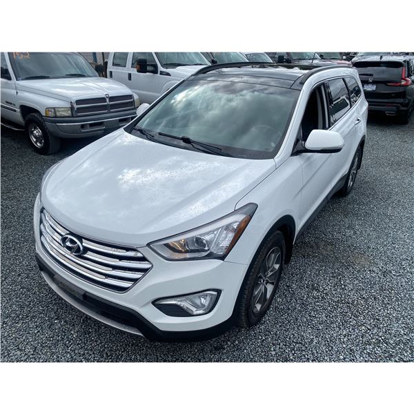 PARKSVILLE - 2013 HYUNDAI SANTA FE WHITE 254253 KMS - 011806-2