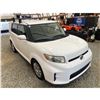 Image 9 : PARKSVILLE - 2008 TOYOTA SCION XB WHITE 287426 KMS - 129980-2