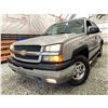 Image 1 : PARKSVILLE - 2004 CHEVROLET AVALANCHE GREY 219212 KMS - 311975-3