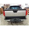 Image 23 : PARKSVILLE - 2004 CHEVROLET AVALANCHE GREY 219212 KMS - 311975-3