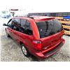 Image 22 : PARKSVILLE - 2005 DODGE CARAVAN/GRAND CARAVAN RED 207625 KMS - 258910-4