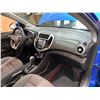 Image 38 : PARKSVILLE - 2017 CHEVROLET SONIC BLUE 100696 KMS - 159511-3