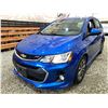 Image 3 : PARKSVILLE - 2017 CHEVROLET SONIC BLUE 100696 KMS - 159511-3