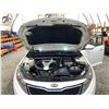 Image 32 : PARKSVILLE - 2013 KIA OPTIMA WHITE 228718 KMS - 325952-2