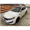 Image 4 : PARKSVILLE - 2013 KIA OPTIMA WHITE 228718 KMS - 325952-2