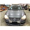 Image 6 : PARKSVILLE - 2006 VOLKSWAGEN JETTA GREY 261081 KMS - 617867-4