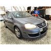 Image 8 : PARKSVILLE - 2006 VOLKSWAGEN JETTA GREY 261081 KMS - 617867-4