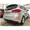 Image 14 : PARKSVILLE - 2014 KIA RONDO  SILVER 96805 KMS - 013335-4