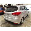 Image 15 : PARKSVILLE - 2014 KIA RONDO  SILVER 96805 KMS - 013335-4