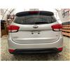 Image 17 : PARKSVILLE - 2014 KIA RONDO  SILVER 96805 KMS - 013335-4