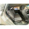 Image 42 : PARKSVILLE - 2014 KIA RONDO  SILVER 96805 KMS - 013335-4