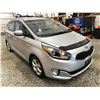 Image 9 : PARKSVILLE - 2014 KIA RONDO  SILVER 96805 KMS - 013335-4