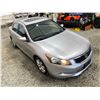 Image 10 : PARKSVILLE - 2010 HONDA ACCORD SILVER 281521 KMS - 501654-3