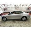 Image 23 : PARKSVILLE - 2010 HONDA ACCORD SILVER 281521 KMS - 501654-3
