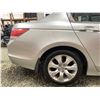 Image 27 : PARKSVILLE - 2010 HONDA ACCORD SILVER 281521 KMS - 501654-3