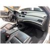 Image 38 : PARKSVILLE - 2010 HONDA ACCORD SILVER 281521 KMS - 501654-3