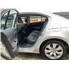 Image 45 : PARKSVILLE - 2010 HONDA ACCORD SILVER 281521 KMS - 501654-3