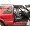 Image 36 : PARKSVILLE - 2005 CHEVROLET BLAZER RED 179520 KMS - 120067-2