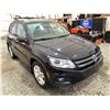 Image 9 : PARKSVILLE - 2015 VOLKSWAGEN TIGUAN BLACK  179858 KMS - 542860-1