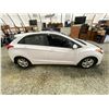 Image 12 : PARKSVILLE - 2014 HYUNDAI ELANTRA WHITE 200493 KMS - 172736-3