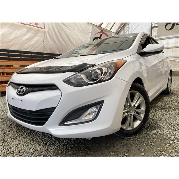 PARKSVILLE - 2014 HYUNDAI ELANTRA WHITE 200493 KMS - 172736-3