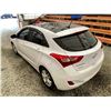 Image 22 : PARKSVILLE - 2014 HYUNDAI ELANTRA WHITE 200493 KMS - 172736-3