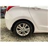 Image 27 : PARKSVILLE - 2014 HYUNDAI ELANTRA WHITE 200493 KMS - 172736-3