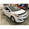 Image 9 : PARKSVILLE - 2014 HYUNDAI ELANTRA WHITE 200493 KMS - 172736-3