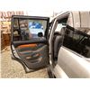 Image 46 : PARKSVILLE - 2006 LEXUS GX SILVER 189163 MILES - 120180-3