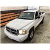Image 4 : PARKSVILLE - 2005 DODGE DAKOTA WHITE 196672 KMS - 136563-2