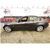 Image 23 : PARKSVILLE - 2008 BMW 323 GREY 206670 KMS - C99282-3