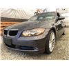 Image 2 : PARKSVILLE - 2008 BMW 323 GREY 206670 KMS - C99282-3