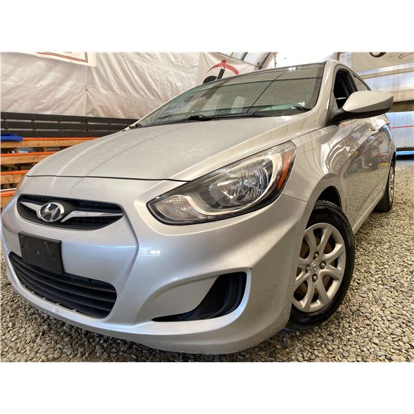 PARKSVILLE - 2012 HYUNDAI ACCENT SILVER 197932 KMS - 014345-2
